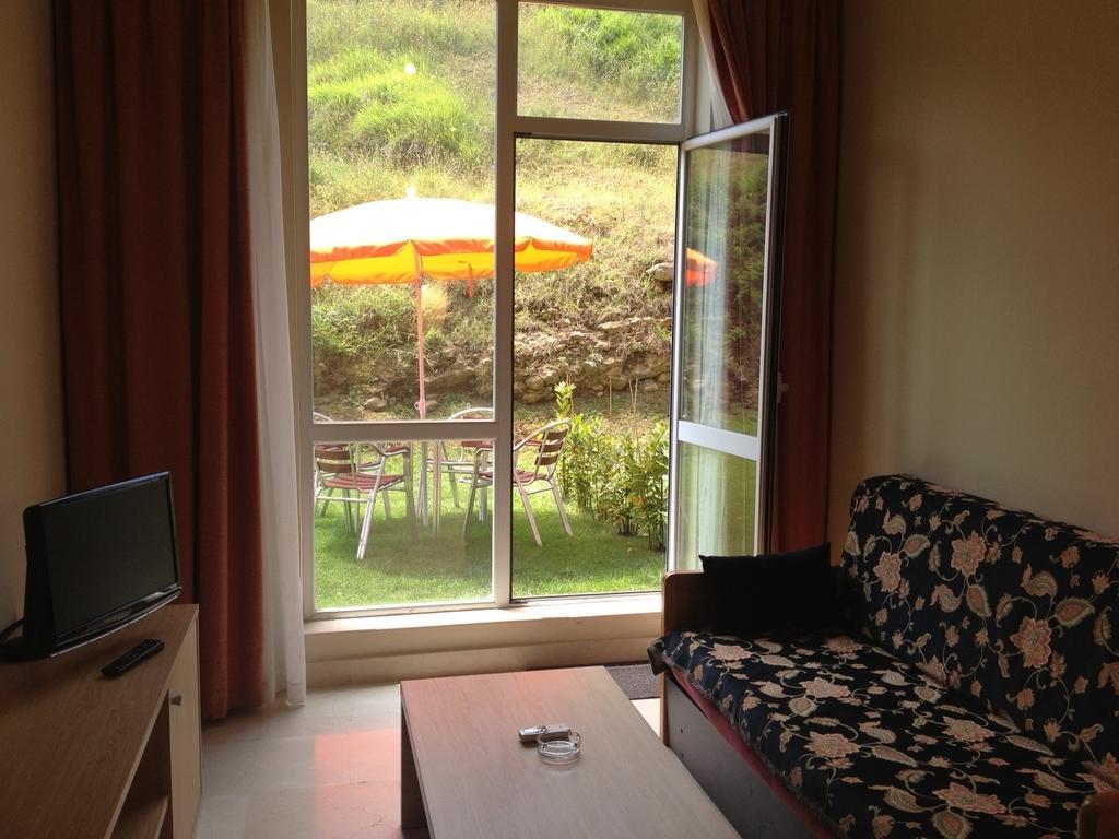 Apartamentos Mar Comillas Ngoại thất bức ảnh