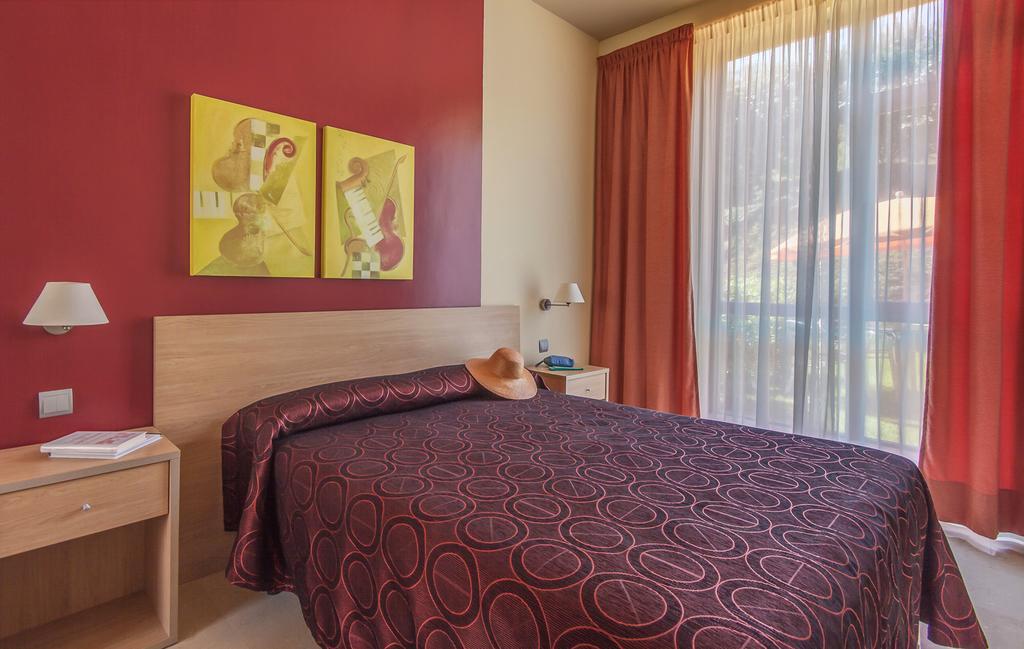 Apartamentos Mar Comillas Ngoại thất bức ảnh